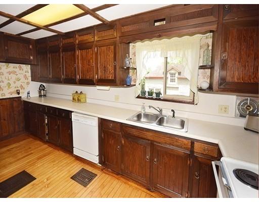 34 Cornell St, Springfield, MA 01109 photo 14