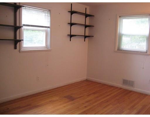 158 Edgewater Dr, Framingham, MA 01702 photo 11