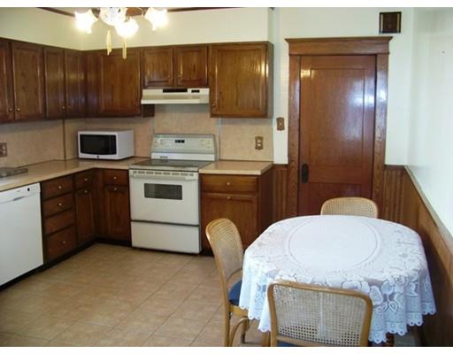 11 Acton St, Springfield, MA 01151 photo 5