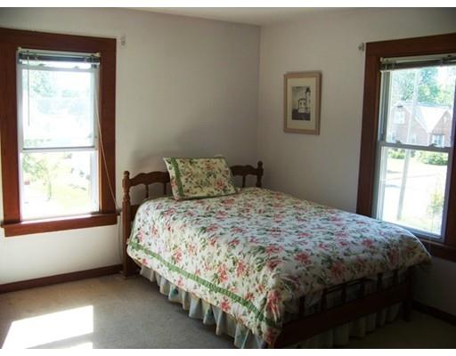 11 Acton St, Springfield, MA 01151 photo 12