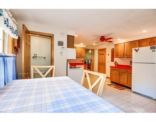 36 Eureka St, Worcester, MA 01603 photo 14