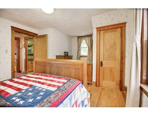 36 Eureka St, Worcester, MA 01603 photo 19
