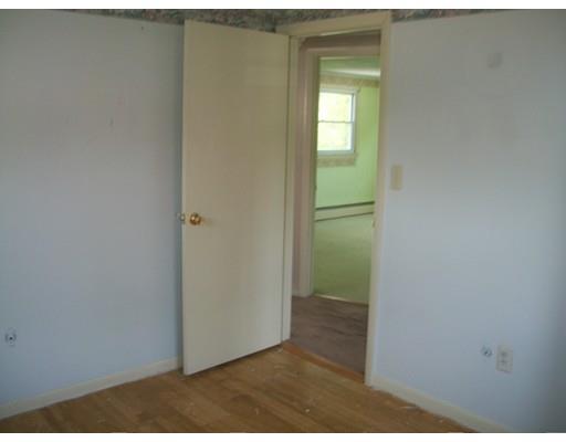 304 Lake Ave, Fall River, MA 02721 photo 23