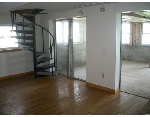 304 Lake Ave, Fall River, MA 02721 photo 29