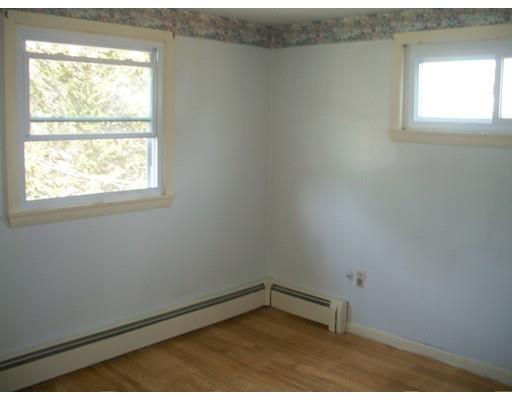 304 Lake Ave, Fall River, MA 02721 photo 22