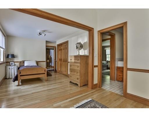 16 Centre St, Dover, MA 02030 photo 12