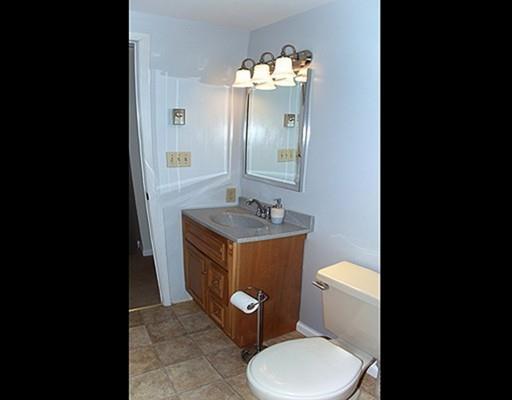 17 Benham St, Worcester, MA 01604 photo 18