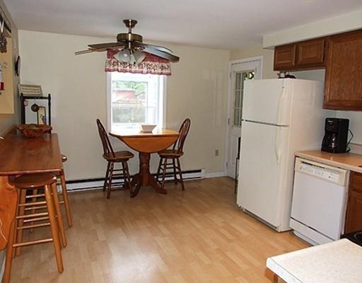 17 Benham St, Worcester, MA 01604 photo 11