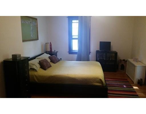 116 Wayne St, Springfield, MA 01118 photo 12