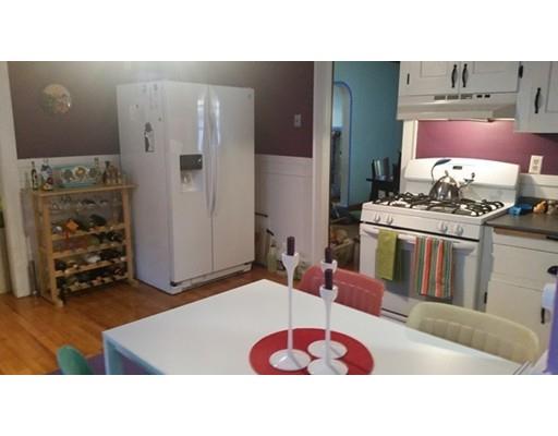 116 Wayne St, Springfield, MA 01118 photo 7