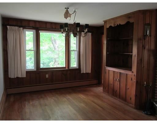 61 Rich St, Worcester, MA 01602 photo 9