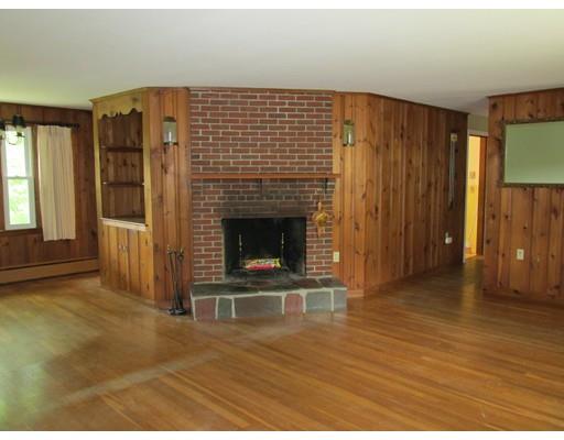 61 Rich St, Worcester, MA 01602 photo 8