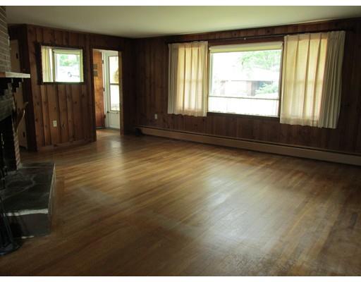 61 Rich St, Worcester, MA 01602 photo 10