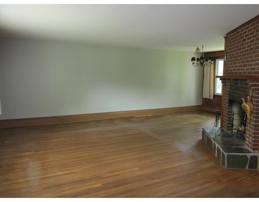 61 Rich St, Worcester, MA 01602 photo 7