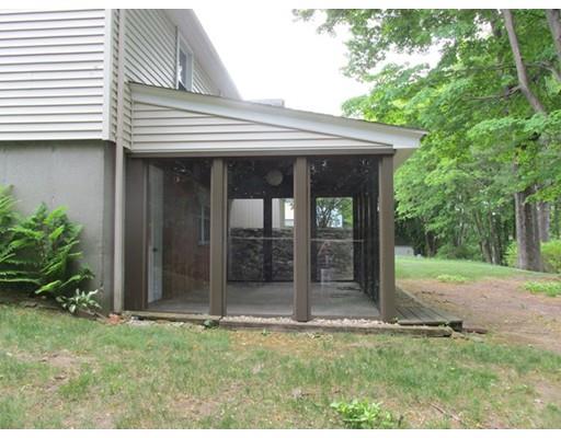 61 Rich St, Worcester, MA 01602 photo 6