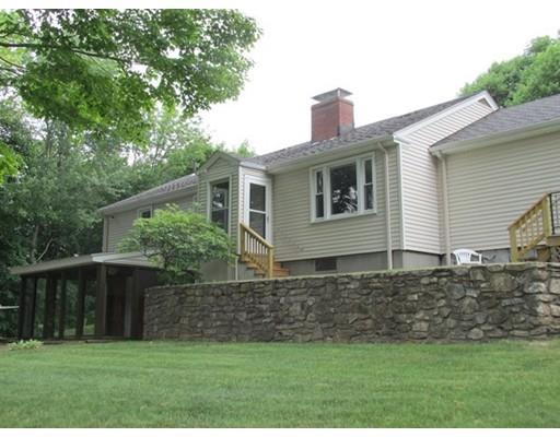 61 Rich St, Worcester, MA 01602 photo 5