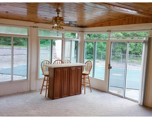 49 Sutton Rd, Webster, MA 01570 photo 4