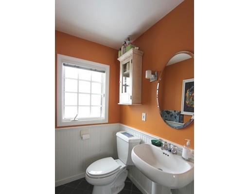 39 Jordan Rd, Brookline, MA 02446 photo 10
