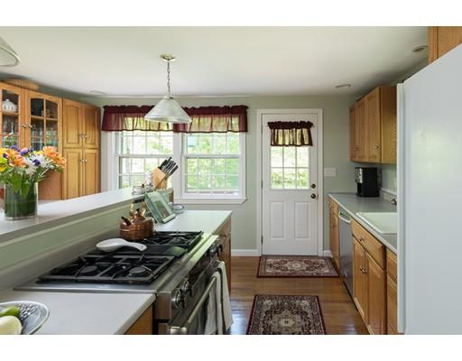 135 Gorwin Dr, Hanson, MA 02341 photo 9