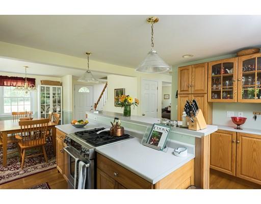135 Gorwin Dr, Hanson, MA 02341 photo 3