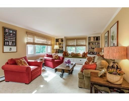 32 Flint St, Marblehead, MA 01945 photo 11