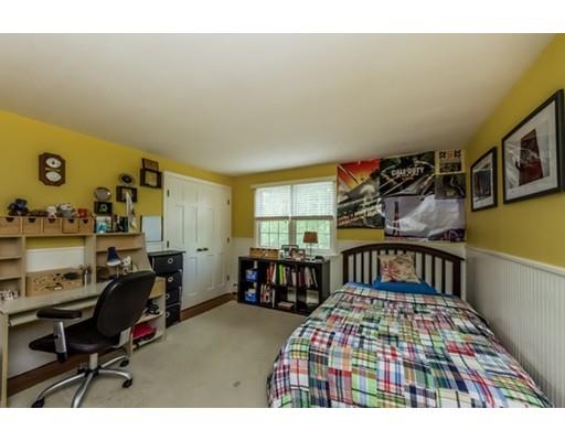 32 Flint St, Marblehead, MA 01945 photo 19