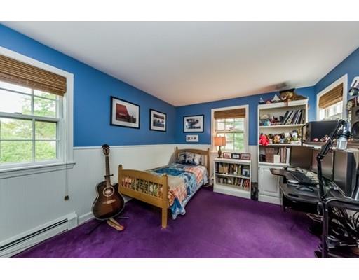 32 Flint St, Marblehead, MA 01945 photo 21