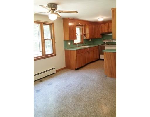 64 Blanche St, Springfield, MA 01119 photo 2
