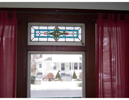 484 White St, Springfield, MA 01108 photo 3