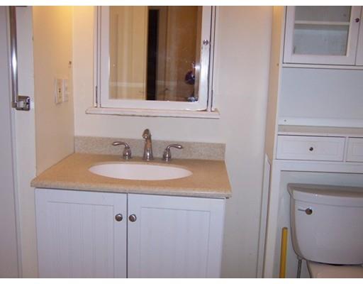 30 Bangor St, Springfield, MA 01118 photo 14