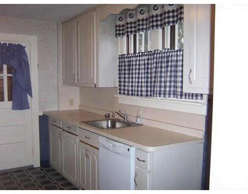 30 Bangor St, Springfield, MA 01118 photo 10