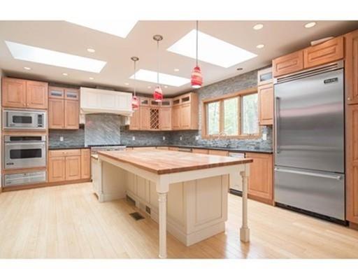 13 Kenmore Dr, Danvers, MA 01923 photo 1