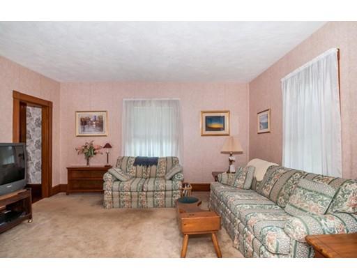 6 Sweetser Ave, Reading, MA 01867 photo 3