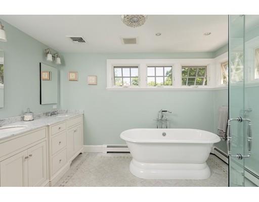 48 Cottage St, Hingham, MA 02043 photo 18