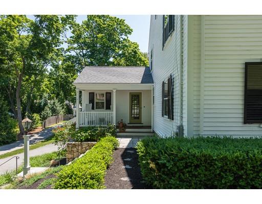 48 Cottage St, Hingham, MA 02043 photo 2