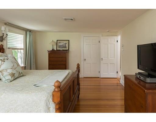 48 Cottage St, Hingham, MA 02043 photo 17