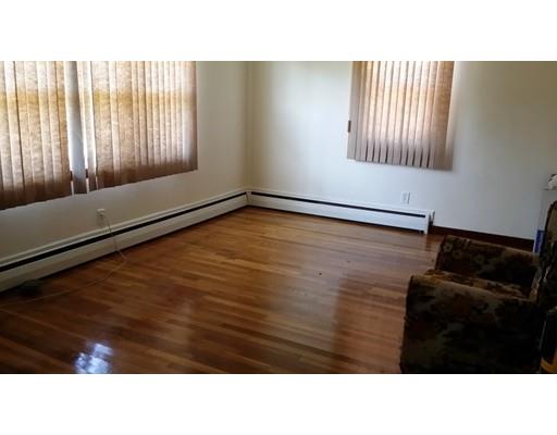 158 Cherokee Dr, Springfield, MA 01109 photo 5