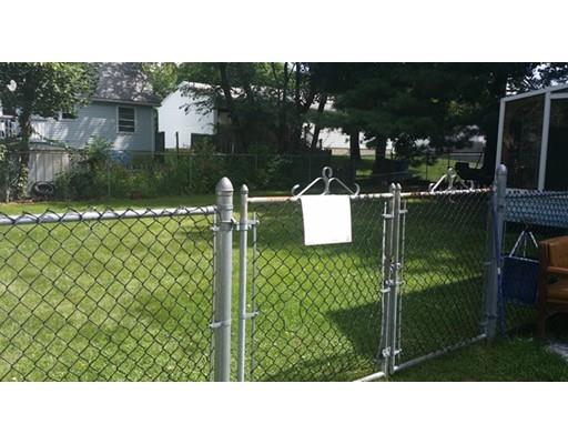 158 Cherokee Dr, Springfield, MA 01109 photo 3