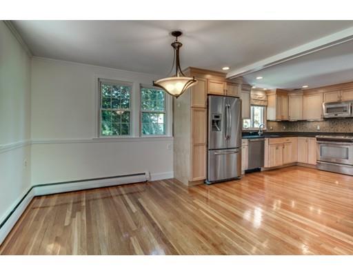 30 Beverly Ave, Marblehead, MA 01945 photo 9