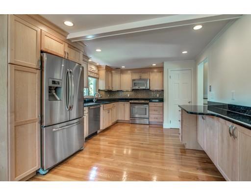 30 Beverly Ave, Marblehead, MA 01945 photo 10