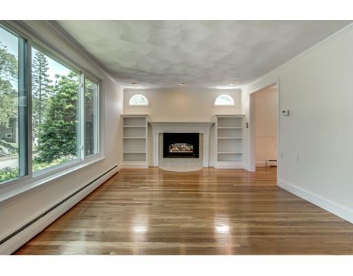 30 Beverly Ave, Marblehead, MA 01945 photo 5