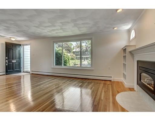 30 Beverly Ave, Marblehead, MA 01945 photo 6