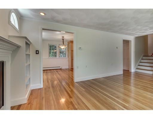 30 Beverly Ave, Marblehead, MA 01945 photo 7