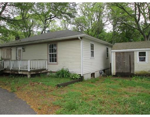 9 Standish Ave, East Wareham, MA 02538 photo 2