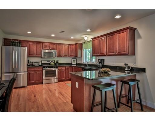 263 Franklin St, Reading, MA 01867 photo 4