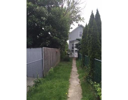 115 Oxford St, Fall River, MA 02721 photo 2