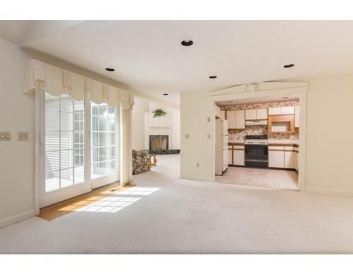 24 Beale St, Worcester, MA 01606 photo 2