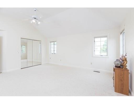 24 Beale St, Worcester, MA 01606 photo 6