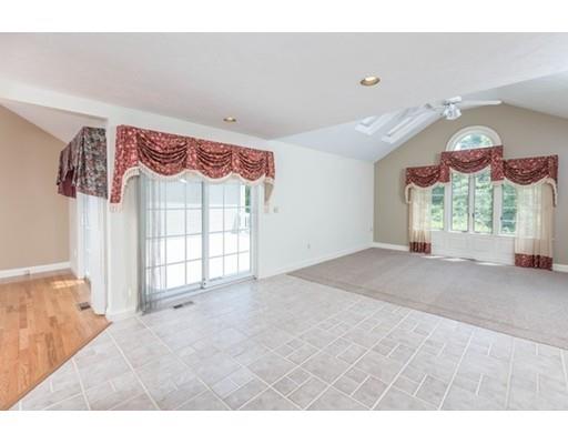 26 Beale St, Worcester, MA 01606 photo 4
