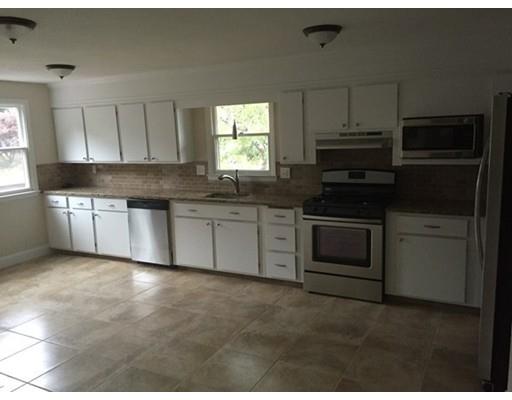 131 Ward St, Chicopee, MA 01020 photo 4